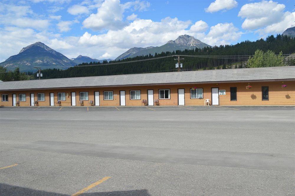 Mary'S Motel Голден Экстерьер фото